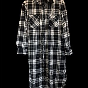 🏖️❤️Bluivy Black and White Long Sleeve Shirt Dress